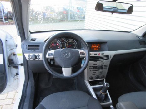 Opel Astra Wagon - 1.6 Business - 1