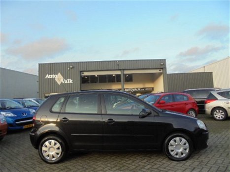 Volkswagen Polo - 1.4-16V Optive Airco. Elek. Pakket. 5-Deurs. APK 08-2020 - 1