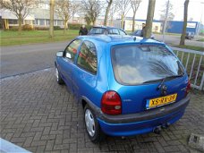 Opel Corsa - 1.2i-16V Strada