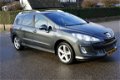 Peugeot 308 - 1.6 THP SW 2eEIG PANO/TRKH/PDC/NAVI PERFECTE STAAT - 1 - Thumbnail