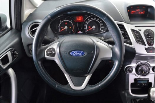 Ford Fiesta - 1.6 TDCi 95PK ECOnetic Trend | Trekhaak | Airco - 1