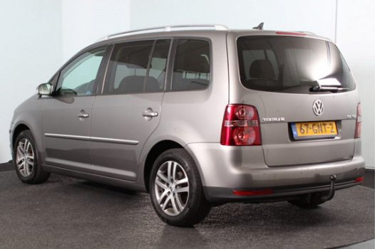 Volkswagen Touran - 2.0 TDI 140PK Highline | NAV | ECC | Afn. Trekhaak | Cruise | LM - 1