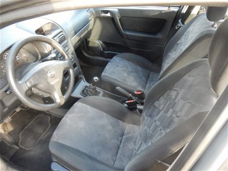 Opel Astra - 1.6 Club MEENEEMPRIJS APK t/m 09-06-20 - 1