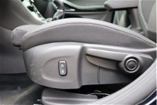 Opel Astra - 150pk Turbo Innovation (AGR/P.Glass/Camera/NAV./NL AUTO)