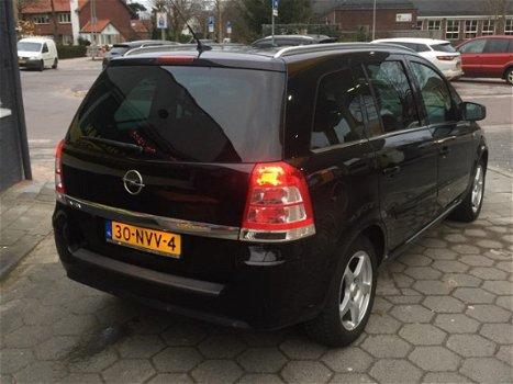 Opel Zafira - 1.8 Cosmo (7p./NAV./Airco/PDC/LMV/NL AUTO) - 1