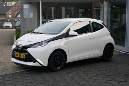 Toyota Aygo - 1.0 VVT-I X-NOW *Airco//Lm - 1