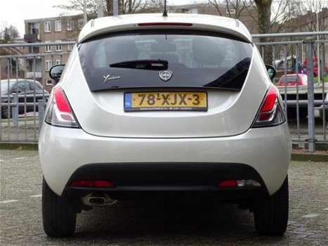 Lancia Y(psilon) - Ypsilon 1.2 8V Gold Eco Chic LPG-G3 Airco Motorstoring - 1