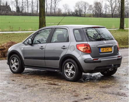 Suzuki SX4 - 1.6 Comfort / airconditioning / cruise control / trekhaak / lichtmetalen velgen - 1