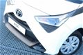 Toyota Aygo - 1.0 VVT-i x-fun - Airco - Nieuw uit voorraad - 5 jaar garantie en 5 jaar onderhoud - 1 - Thumbnail