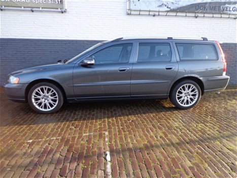 Volvo V70 - 2.4 Edition Sport - 1