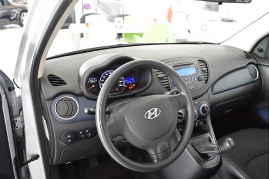 Hyundai i10 - 1.1 i-Drive Cool 5Drs Airco Special edition - 1