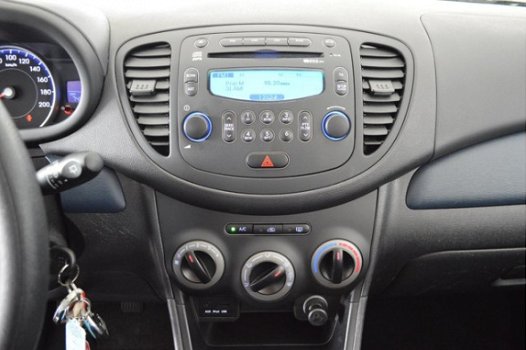 Hyundai i10 - 1.1 i-Drive Cool 5Drs Airco Special edition - 1