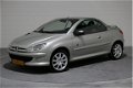 Peugeot 206 CC - 1.6-16V Roland Garros, 2e Eig. NL, Boekjes, Leer, Ecc, Cruise .. Frisse keurige aut - 1 - Thumbnail