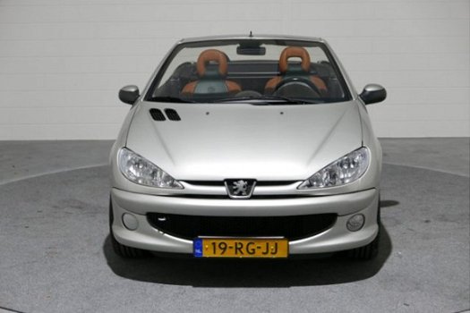 Peugeot 206 CC - 1.6-16V Roland Garros, 2e Eig. NL, Boekjes, Leer, Ecc, Cruise .. Frisse keurige aut - 1