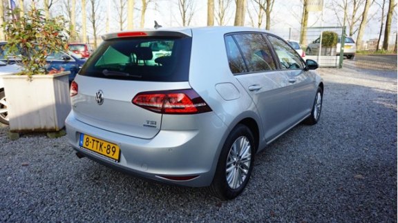 Volkswagen Golf - 1.2 TSI CUP Edition nieuwstaat 104dkm aantoonbaar nl-auto airco enz 2014 - 1
