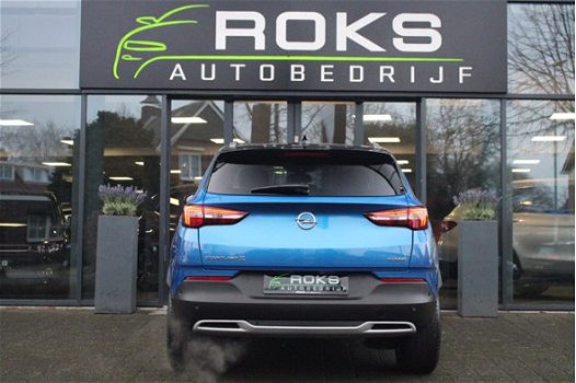 Opel Grandland X - 1.2 Turbo Innovation Bi-Tone Navi/Camera/Ecc/Led/Keyless/Agr/19inch - 1