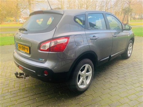 Nissan Qashqai - 1.6 DCI 4WD CONNECT ED. ECC TRKH PDC CRC BT 6BAK - 1