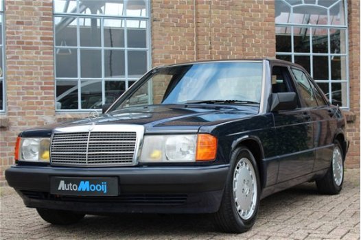 Mercedes-Benz 190-serie - 2.6 E Automaat 6 cilinder, Slechts 66.121 km, Youngtimer, Airco - 1