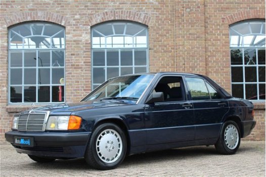 Mercedes-Benz 190-serie - 2.6 E Automaat 6 cilinder, Slechts 66.121 km, Youngtimer, Airco - 1