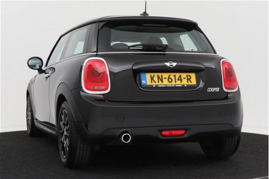 Mini Mini Cooper - 1.5 Business 136 pk | Navigatie | Cruise Control | Bluetooth - 1