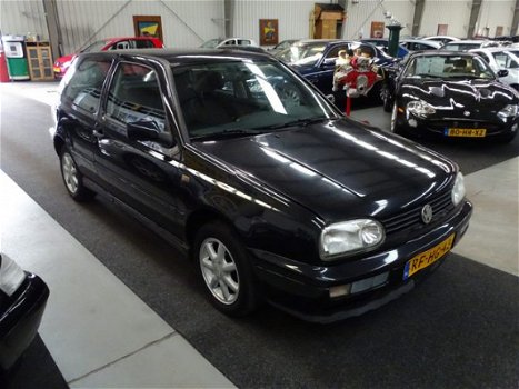 Volkswagen Golf - 1.6 GL nap 75190 km - 1