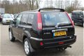 Nissan X-Trail - 2.2 dCi Columbia Style Euro 4, 4X4, Deze auto moet nog gereinigd worden airco, clim - 1 - Thumbnail