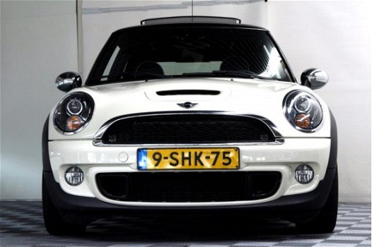 Mini Mini Cooper - 1.6 S PANO NAVI LEDER XENON STOELVERW. '14 - 1