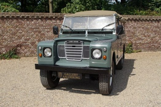 Land Rover 109 - PICK-UP LHD Diesel - 1