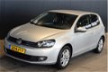 Volkswagen Golf - 1.6 TDI Highline BlueMotion Automaat Navigatie Rijklaarprijs Inruil Mogelijk - 1 - Thumbnail