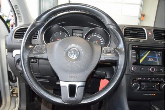 Volkswagen Golf - 1.6 TDI Highline BlueMotion Automaat Navigatie Rijklaarprijs Inruil Mogelijk - 1