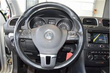 Volkswagen Golf - 1.6 TDI Highline BlueMotion Automaat Navigatie Rijklaarprijs Inruil Mogelijk