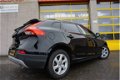 Volvo V40 Cross Country - 2.0 D3 Summum BJ2014 LED V+A | LMV16