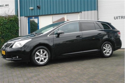 Toyota Avensis Wagon - 2.0 VVTi Business - 1