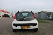 Peugeot 107 - 1.0-12V XS White Edition Huurkoop Inruil Garantie Service Apk