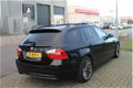 BMW 3-serie Touring - 320i Black Edition Huurkoop Inruil Service Garantie Apk - 1 - Thumbnail