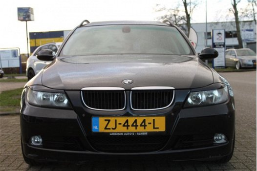 BMW 3-serie Touring - 320i Black Edition Huurkoop Inruil Service Garantie Apk - 1