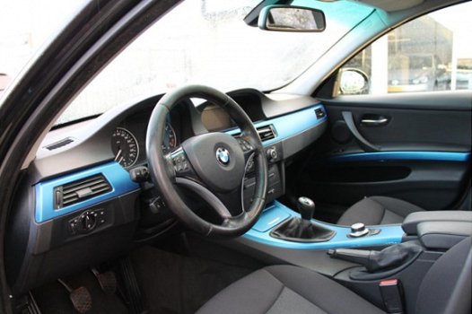 BMW 3-serie Touring - 320i Black Edition Huurkoop Inruil Service Garantie Apk - 1