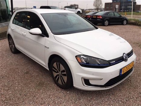 Volkswagen Golf - 85kw Automaat 5 drs. 4 procent bijtelling - 1