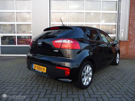 Kia Rio - 1.2 CVVT ComfortPlusLine Navigator - 1