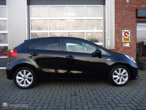 Kia Rio - 1.2 CVVT ComfortPlusLine Navigator - 1