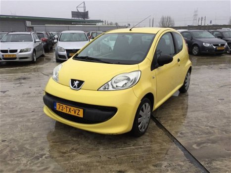 Peugeot 107 - 1.0 - 1