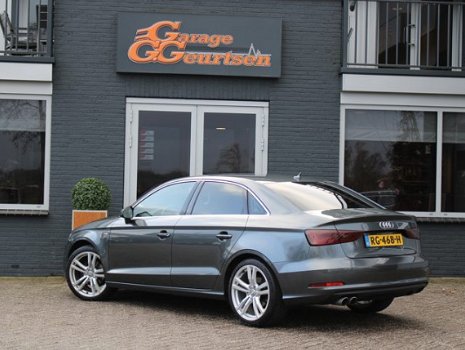 Audi A3 Limousine - 1.4 TFSI CoD 140PK S-line Navigatie Xenon 18 Inch LMV Parkeersensoren - 1