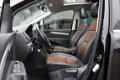 Volkswagen Sharan - 1.4TSI Highline, 7-Persoons, Panoramadak, Volleder, Navigatie, Standkachel - 1 - Thumbnail