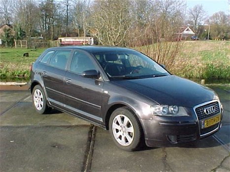 Audi A3 Sportback - 1.6 85KW Attraction - 1