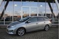 Toyota Auris Touring Sports - 1.8 HYBRID PANODAK/CAMERA/NAVI/LED/TREKHAAK - 1 - Thumbnail