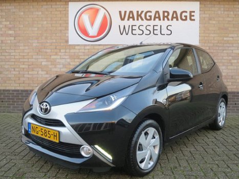 Toyota Aygo - 1.0 VVT-i x-play | Camera | Rijklaarprijs | - 1