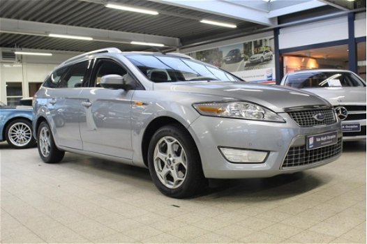 Ford Mondeo Wagon - 2.0 16V LIMITED / LEDER / NAVIGATIE / CLIMATE CONTROL / TREKHAAK / CRUISE CONTRO - 1