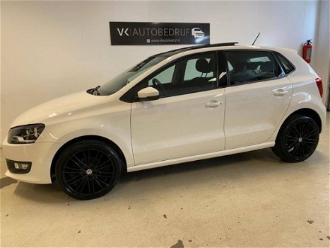 Volkswagen Polo - 1.2TSI Highline Navi Bluetooth Pano Cruise - 1