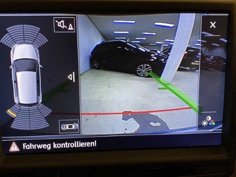 Volkswagen Golf - 1.4i Pano Navi Bluetooth Leder Xenon Camera - 1