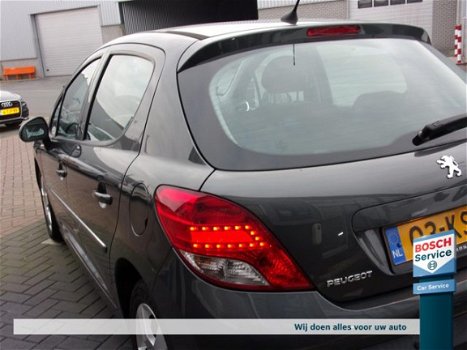 Peugeot 207 - 1.6 VTI 16V 5DRS XT - 1